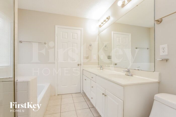 Building Photo - 3212 Rheinwood Ct