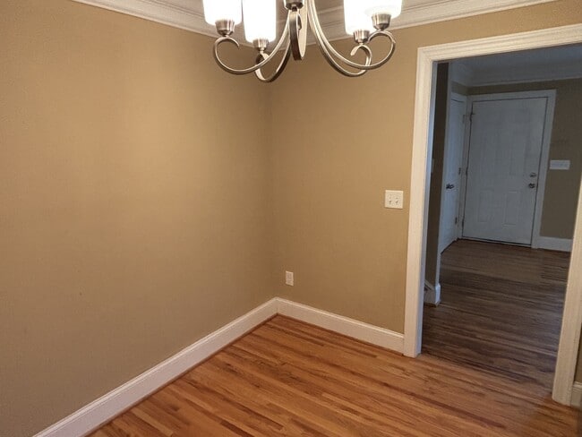 Building Photo - 1240 Ebinport Rd