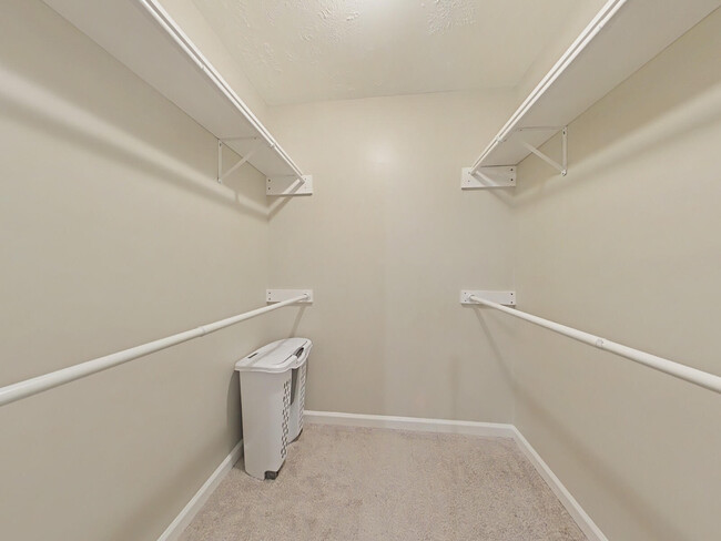Building Photo - 3501 Snowden Dr