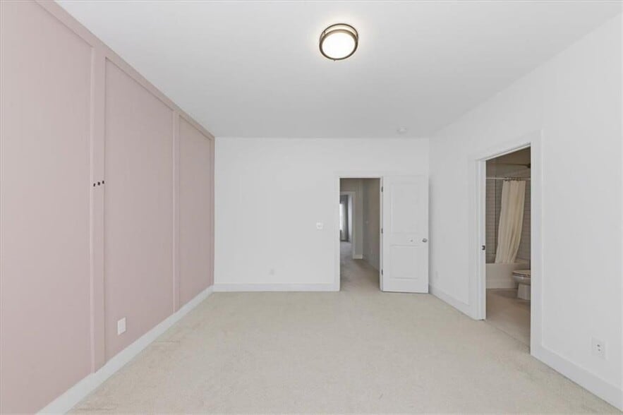 Building Photo - 3796 Oxford Cir