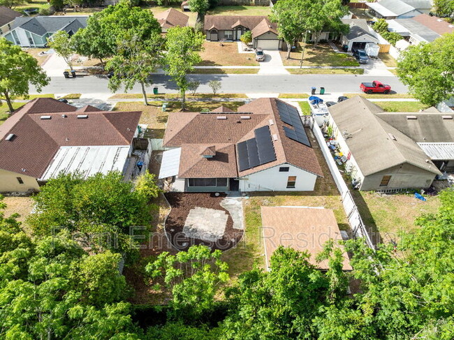Building Photo - 10562 Bridlewood Ave