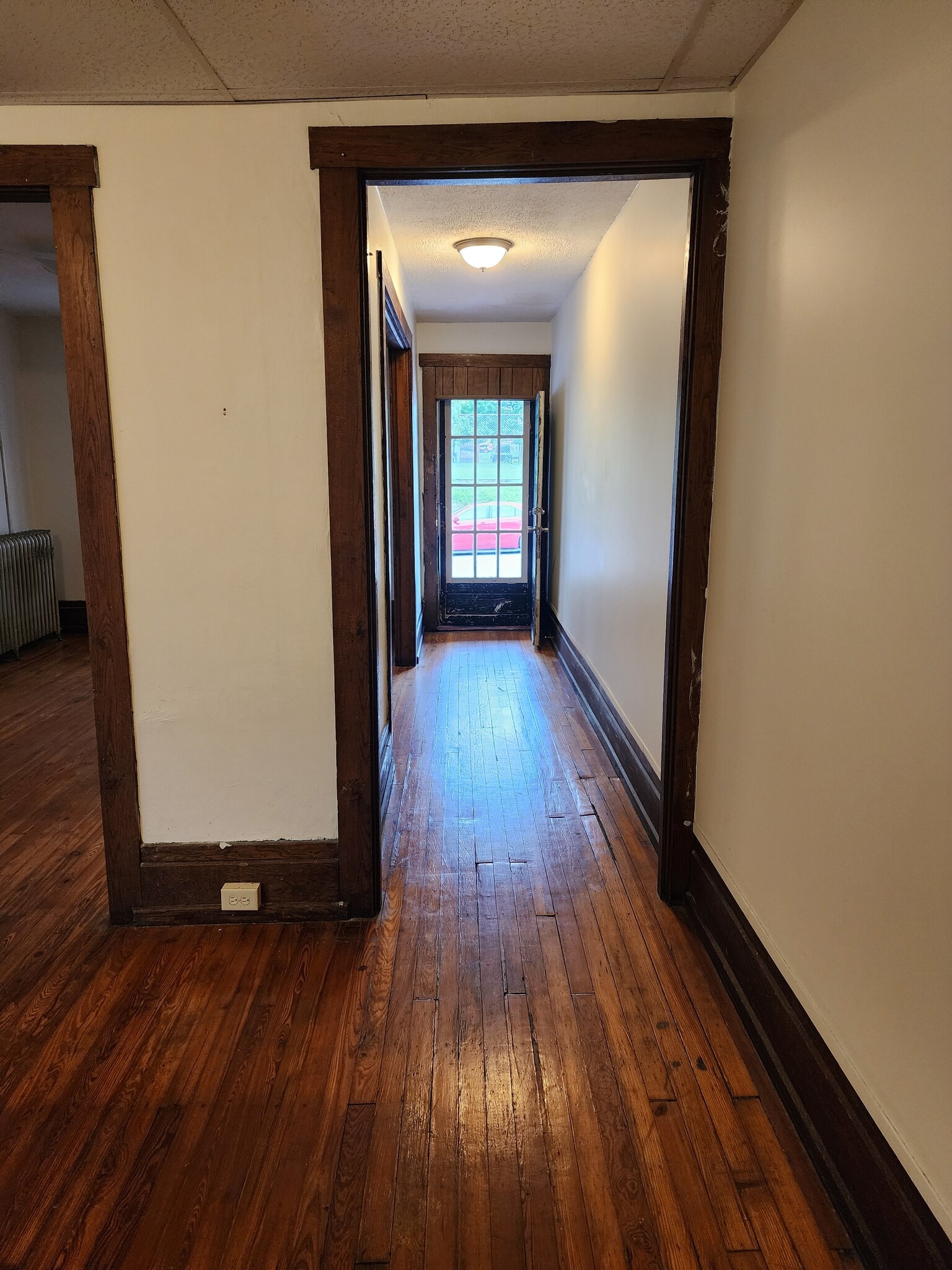 Front Door Hallway - 253 N Spring St