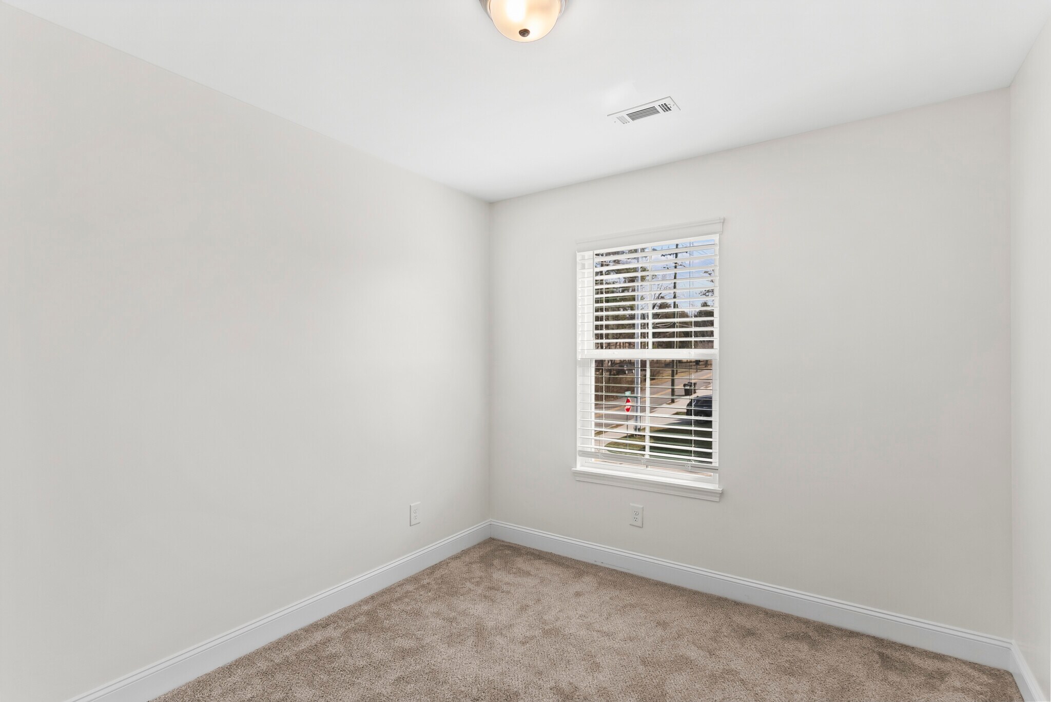 Building Photo - 4891 Ancient Glacier Ln