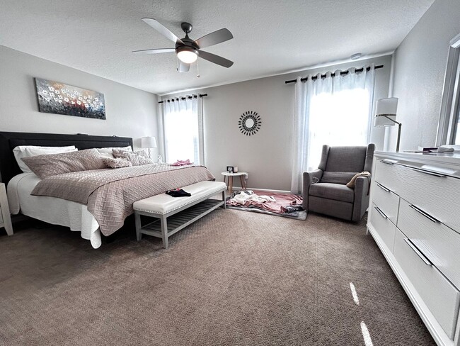 Building Photo - ? Immaculate 4 Bedroom, 3 Bath Home in Sto...