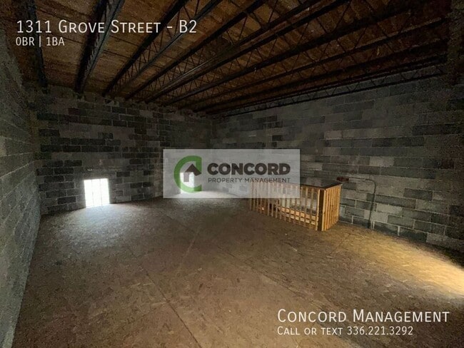 Building Photo - 1311 Grove St