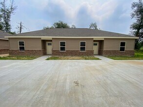 Building Photo - 2BR/2BA Duplex in Westlake – All-Inclusive Utility Option Available!
