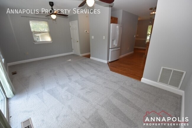 Building Photo - 1605 Rockhold Rd