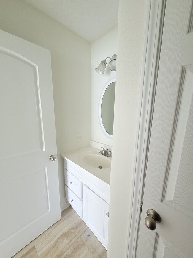 Building Photo - 9623 Cobblebrook Dr