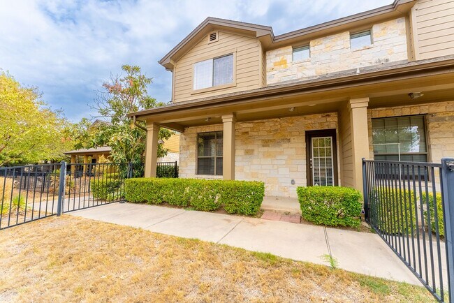 Building Photo - Stunning North-Austin  2/2.5 Home