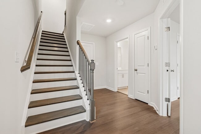 Building Photo - Available Now! New Construction - 3 Bedroo...