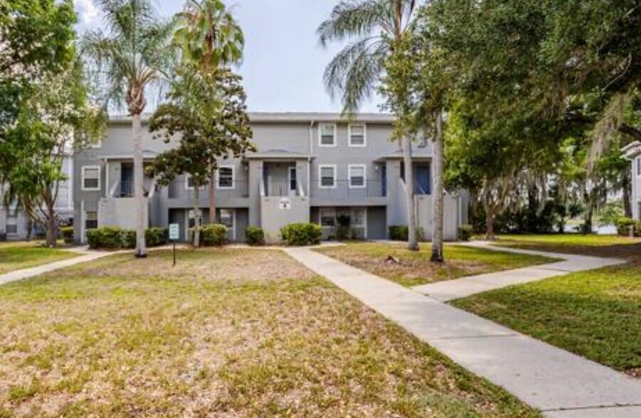 Building Photo - 7246 E Bank Dr