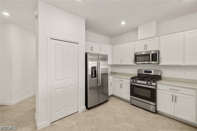 Building Photo - 14923 Anchorage Rd