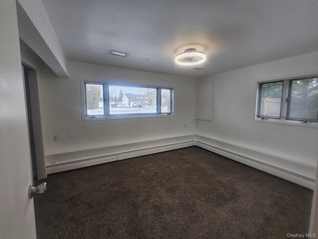 Building Photo - 804 Hampshire Rd