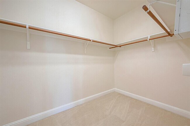 Building Photo - 9407 Dora Meadows Dr