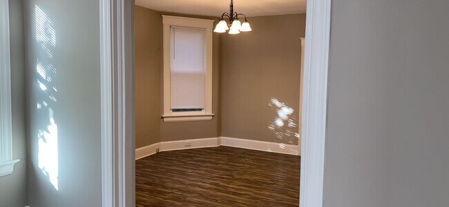 Building Photo - 2009 Ryan Ave