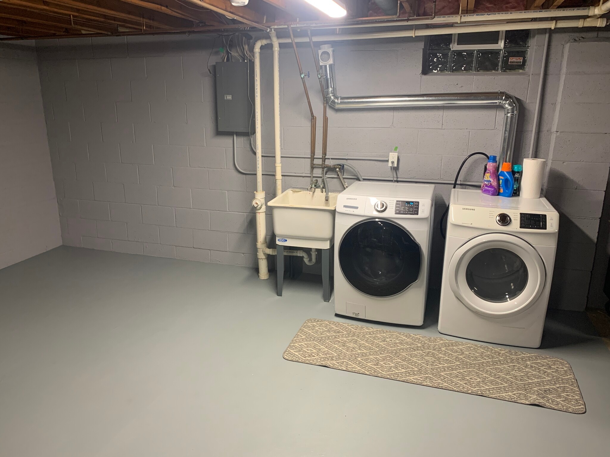 Basement/Laundry - W245N6688 Bowling Green Ct