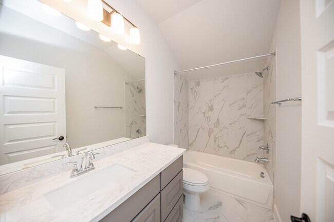 Building Photo - 21515 Blue Porterweed Trl