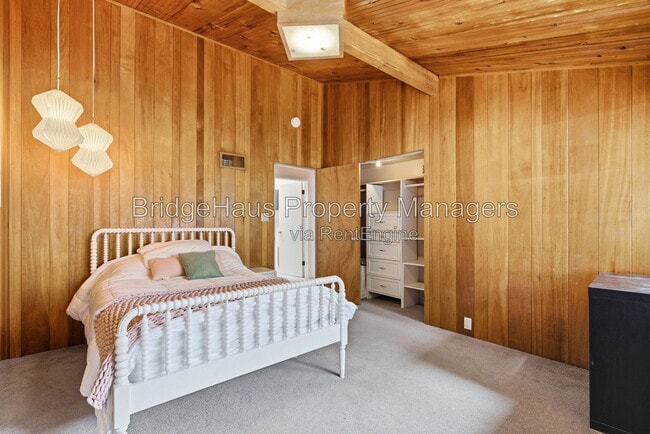 Building Photo - 1541 Garrison Pl