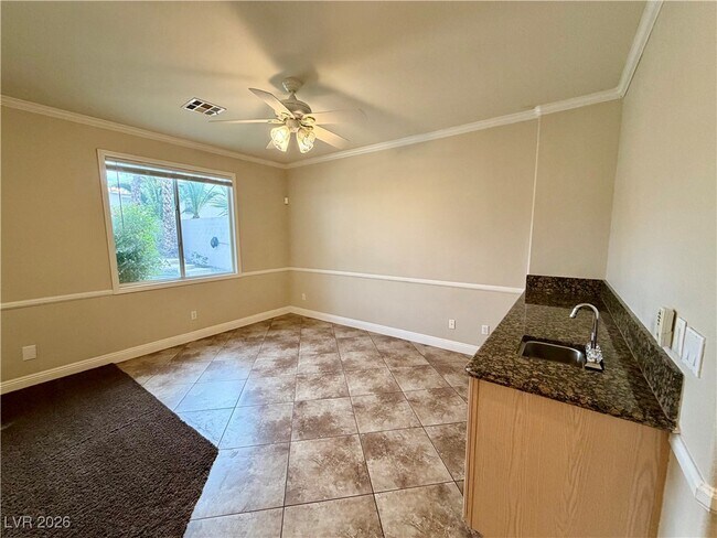 Building Photo - 274 Tropic Tan Ct