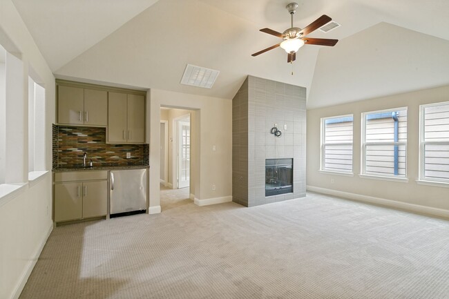 Building Photo - Live in the Heart of Old Town Coppell | Modern 3-Bedroom Home Across from the Farmers Market & Sp...