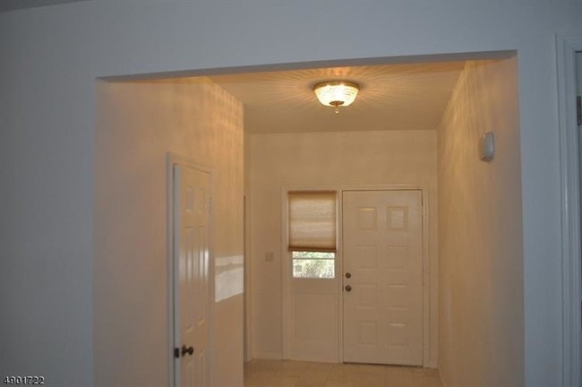 Building Photo - 77 Patriots Rd
