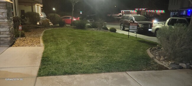 Building Photo - Comfort & Style: Spacious 3-Bed, PLUS LARGE OFFICE, 2-Bath Retreat in DESERT CANYON"