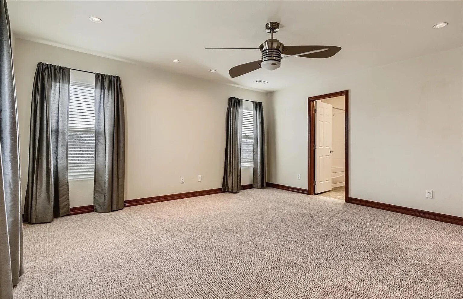 Master Bed 4 - 17381 Waterhouse Cir
