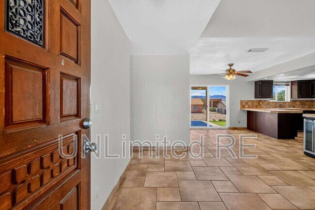 Building Photo - 2250 Atlantic Dr