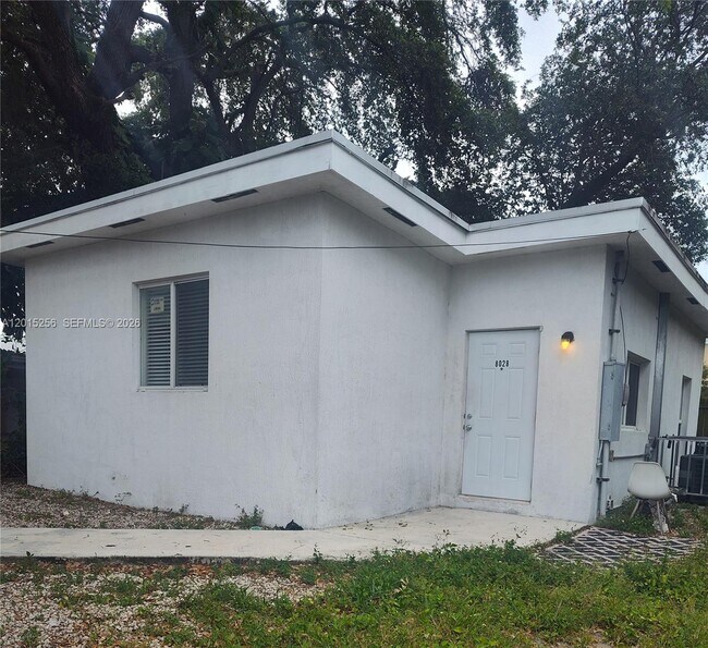 Building Photo - 8028 NW 5th Ct