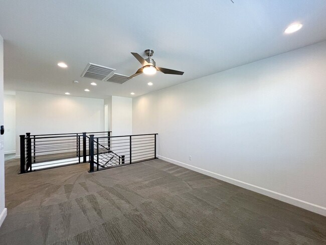 Building Photo - Exquisite Luxury Rental in Prestigious Gated Tule Springs Community