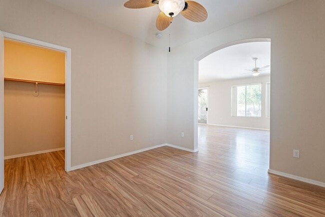 Building Photo - 7602 W Starry Night Ln