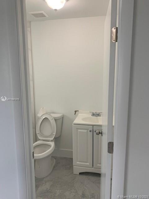 Building Photo - 21870 SW 118th Ave