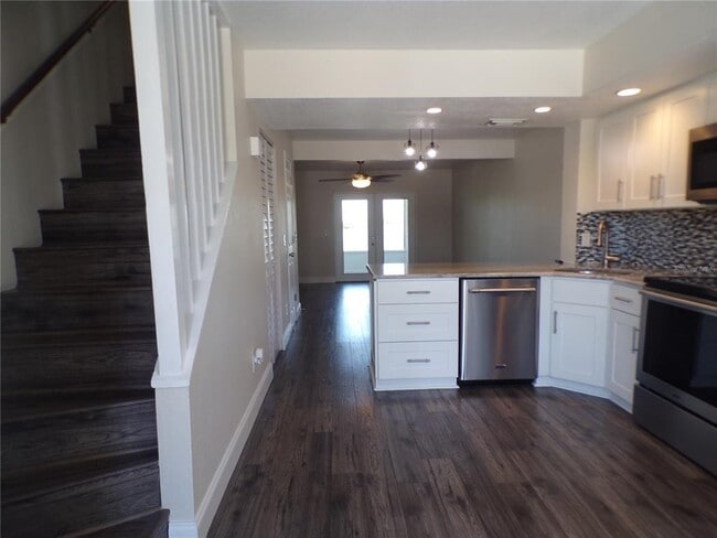 Building Photo - 26300 Rampart Blvd