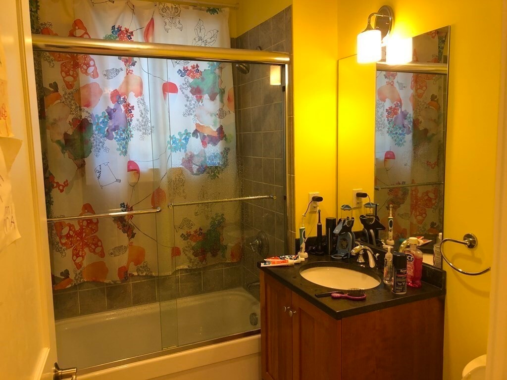 Building Photo - 69 Bolton St