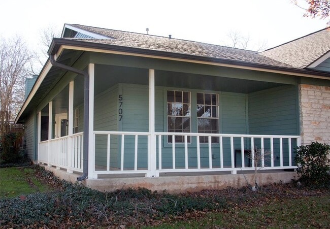 Building Photo - 5707 West Gate Blvd