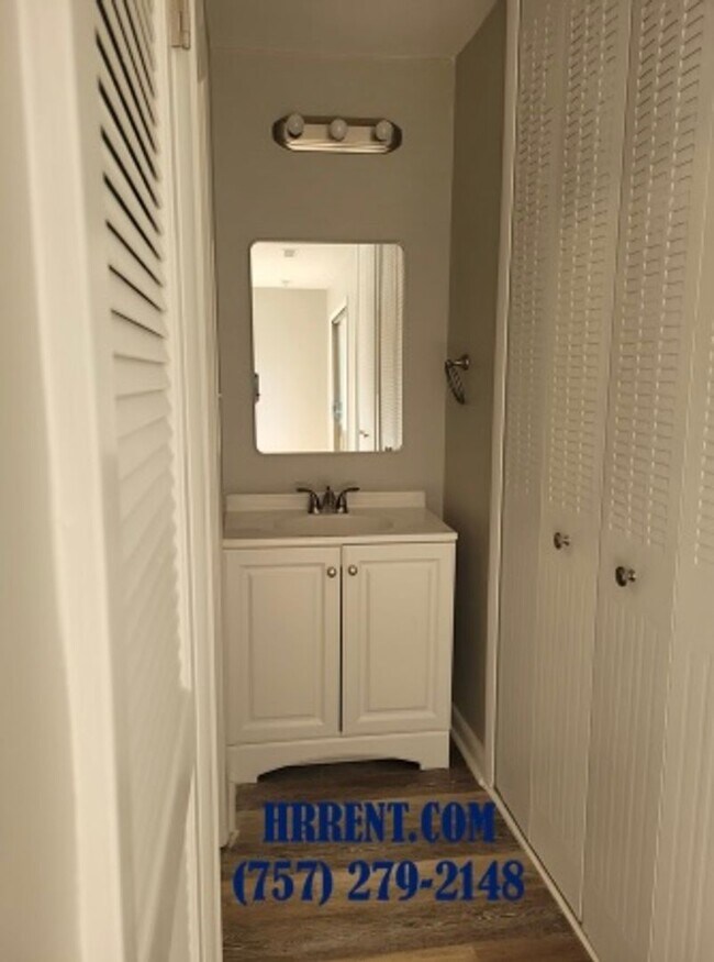 Building Photo - NEWLY Renovated 3 Bedroom 2.5 Bathroom Townhome located in the Mears Corner area of Virginia Beach!