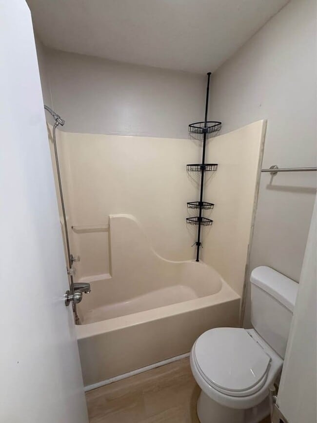 Building Photo - 311 E Jeff Davis Ave