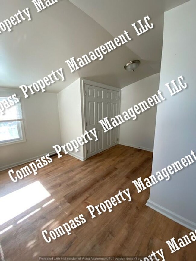 Building Photo - $1645 - 4 Bed, 2 Bath Home - Parkesburg