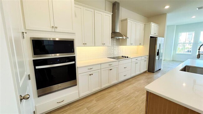 Building Photo - 9851 Gobat Aly