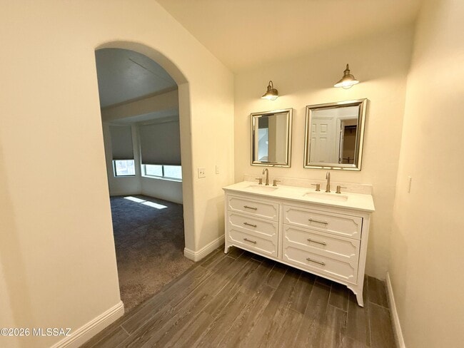 Building Photo - 4433 S Avenida Don Pepe