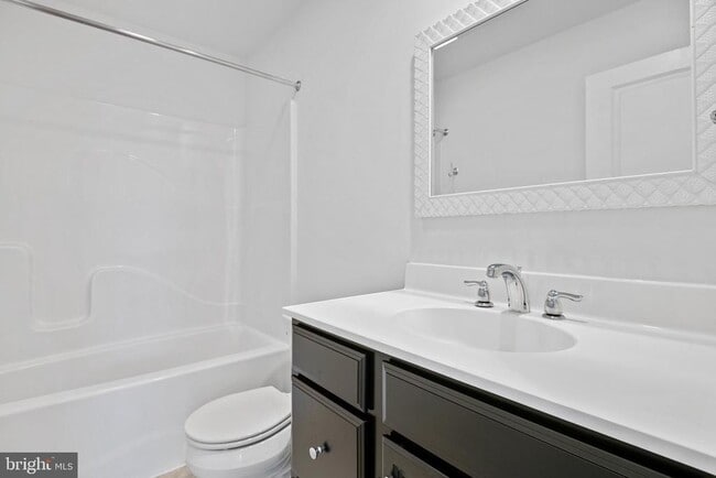 Building Photo - 420 Mayer Pl
