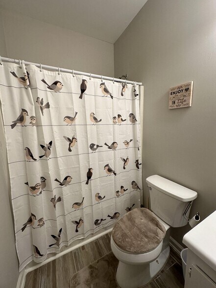 Building Photo - 988 Sims Ave NW