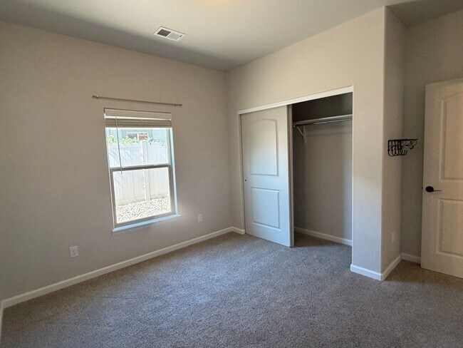 Building Photo - 212 Monitor Mesa Ct