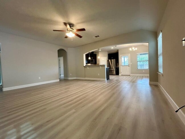 Building Photo - 197 Limerick Rd