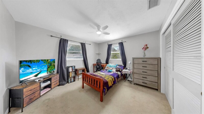 Building Photo - 38919 3rd Ave