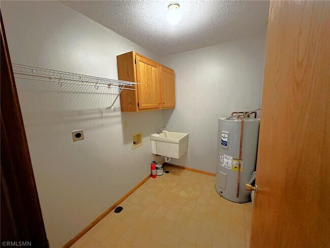 Building Photo - 704 8th St N