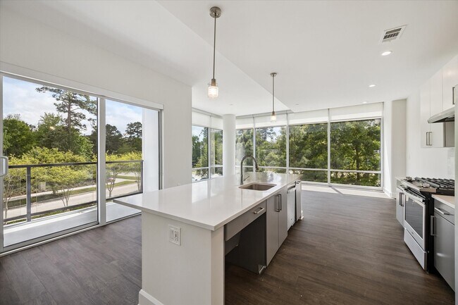 Building Photo - 2000 Hughes Landing Blvd