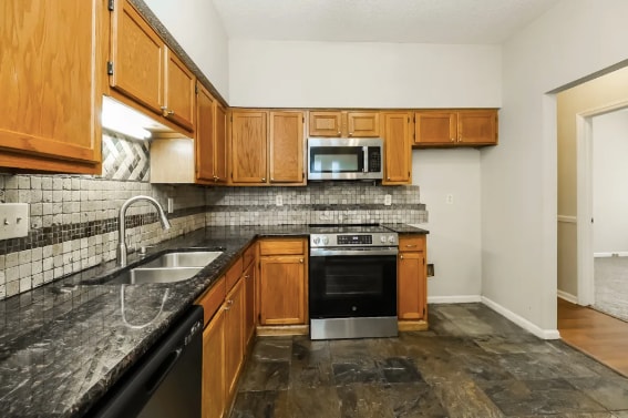 Building Photo - 1101 Gretna Green Dr