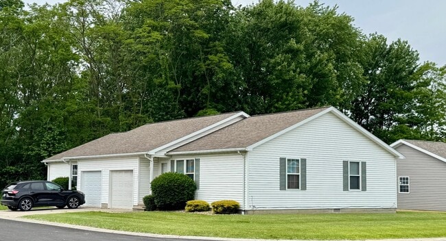 Building Photo - 4290 OH-601