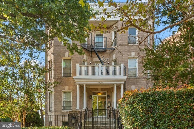 Building Photo - 1106 Columbia Rd NW